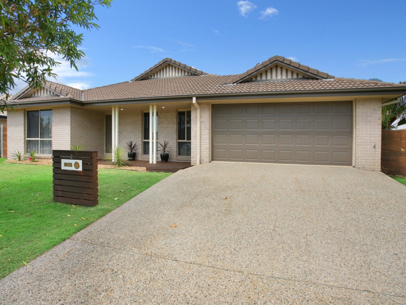 2 Griffin Crescent, Caloundra West, QLD 4551