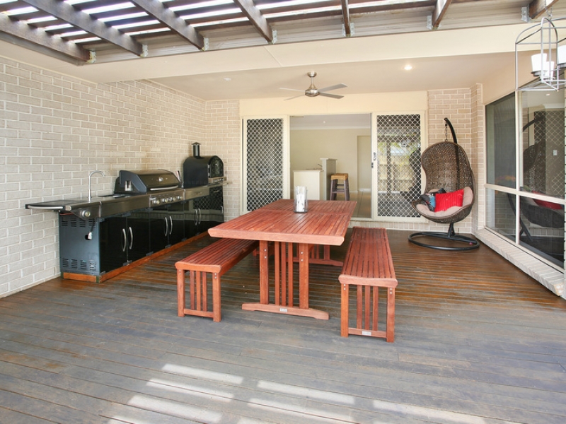 2 Griffin Crescent, Caloundra West, QLD 4551