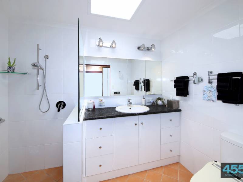 10-16 Gordon Drive, Tanawha, Qld 4556 Australia