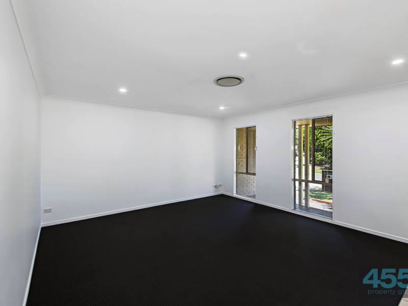 2 Griffin Crescent, Caloundra West, Qld 4551 Australia