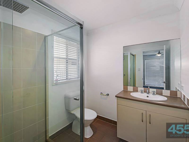 2 Griffin Crescent, Caloundra West, Qld 4551 Australia