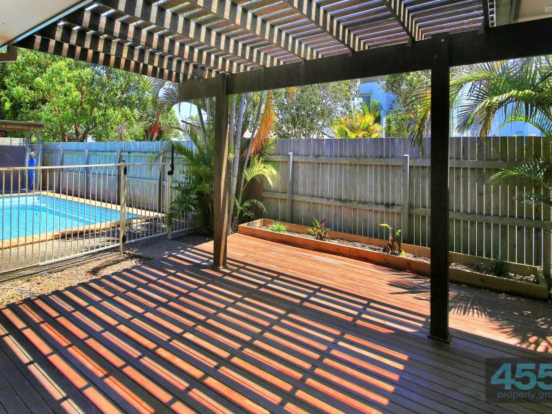 2 Griffin Crescent, Caloundra West, Qld 4551 Australia