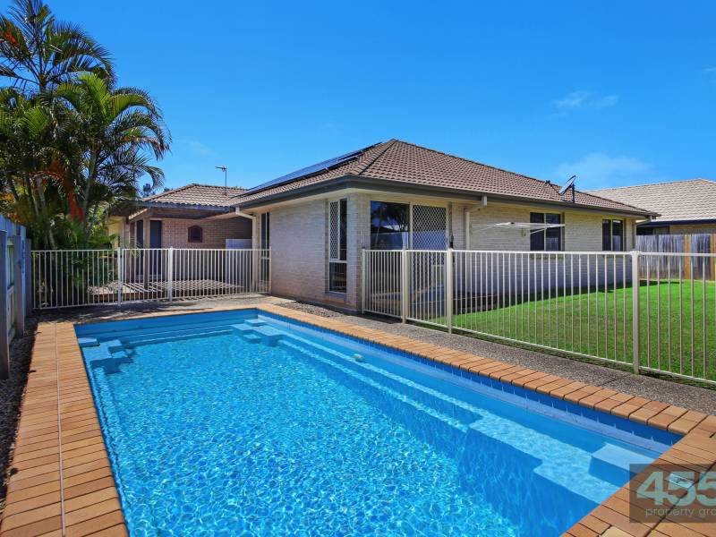 2 Griffin Crescent, Caloundra West, Qld 4551 Australia