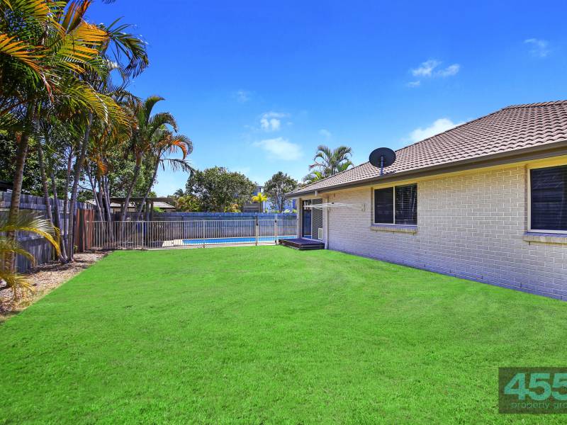2 Griffin Crescent, Caloundra West, Qld 4551 Australia